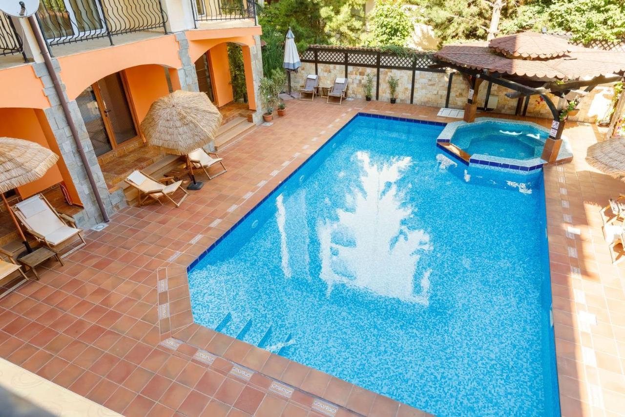 Casa Del Mar Apartments Slântsjev Brjag Eksteriør bilde