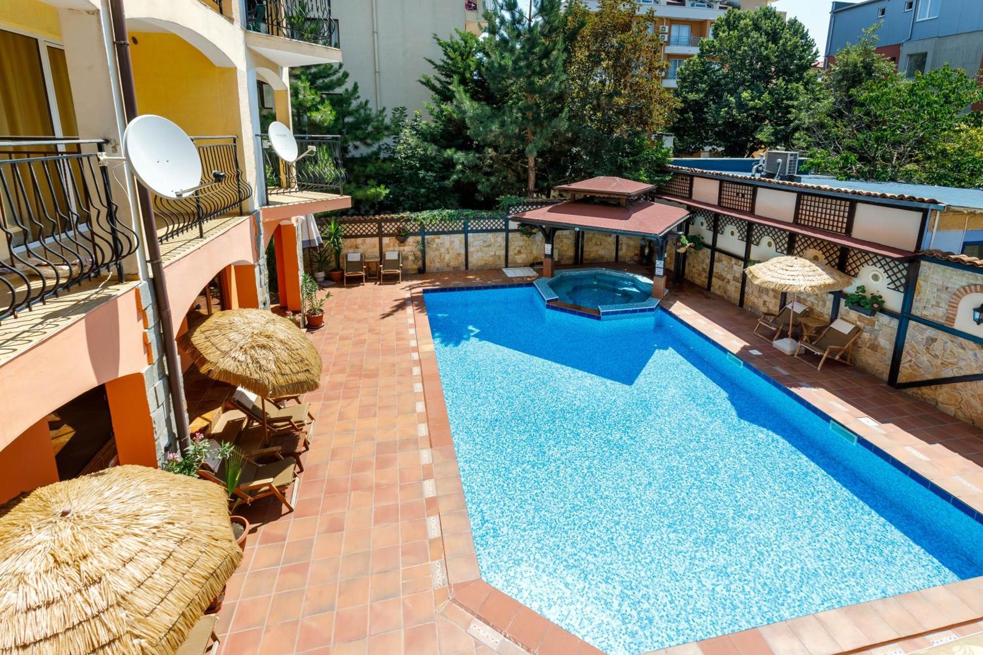 Casa Del Mar Apartments Slântsjev Brjag Eksteriør bilde