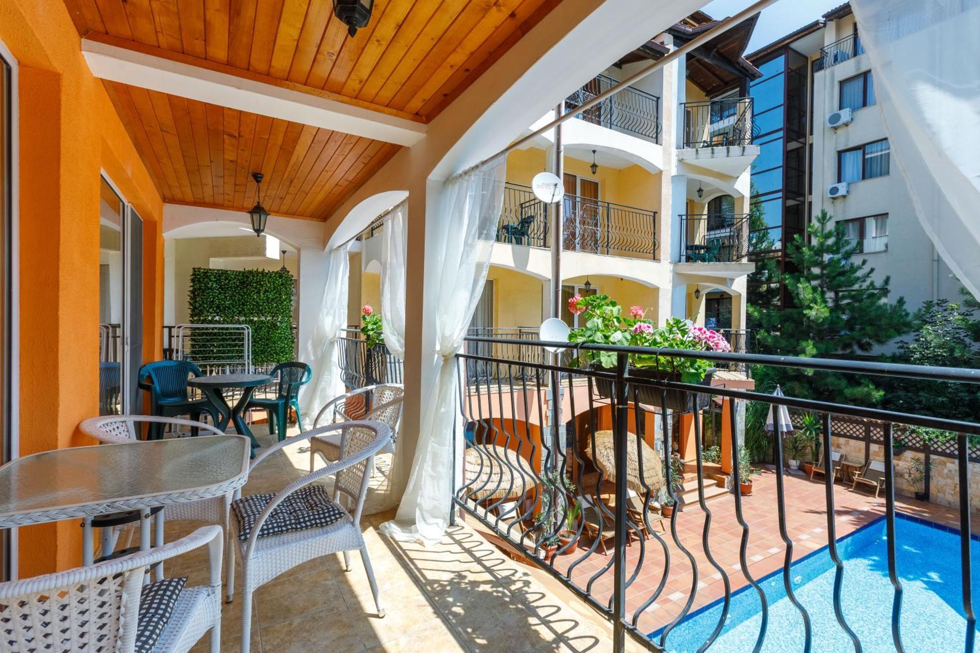 Casa Del Mar Apartments Slântsjev Brjag Eksteriør bilde